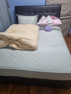 (Category: ) located in . Submitted by cynxav (Listing ID 1265516409, Image 1). Description: .