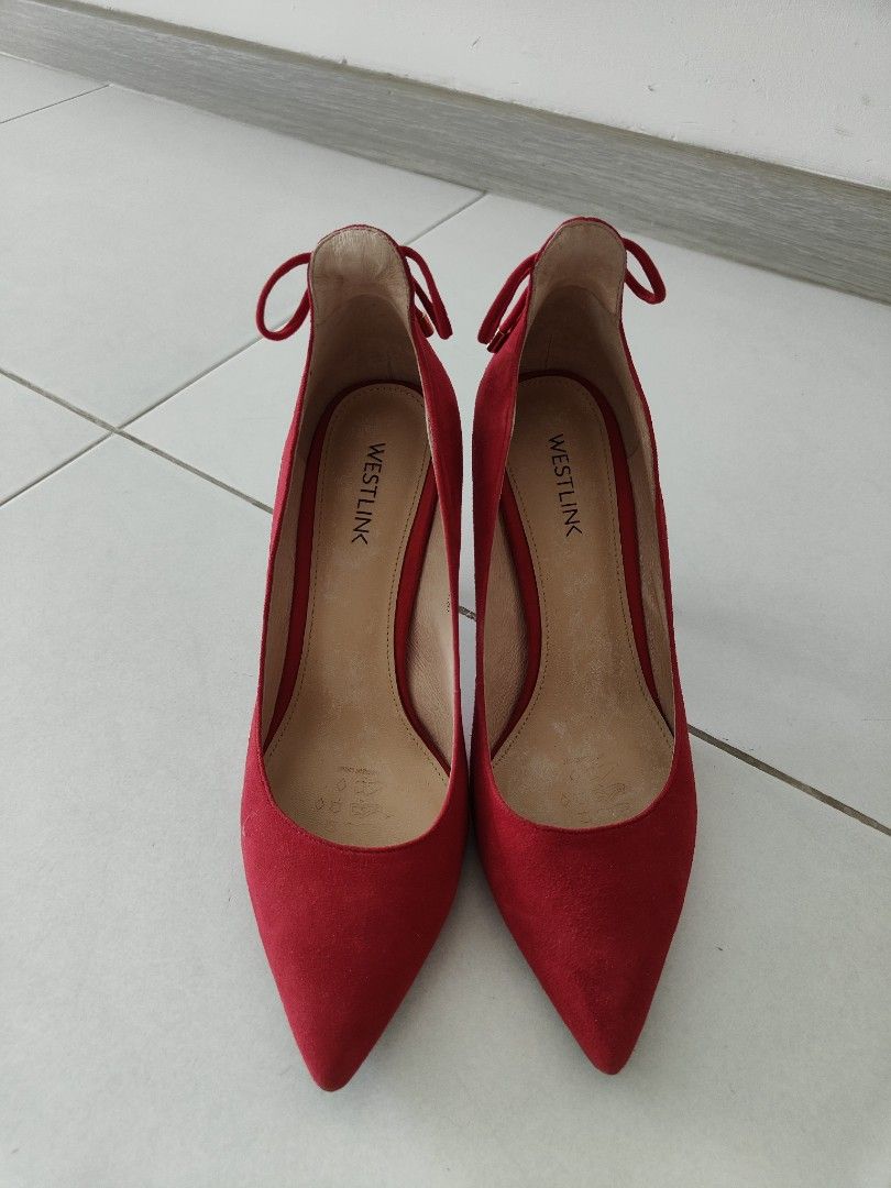 Red ribbon outlet high heels