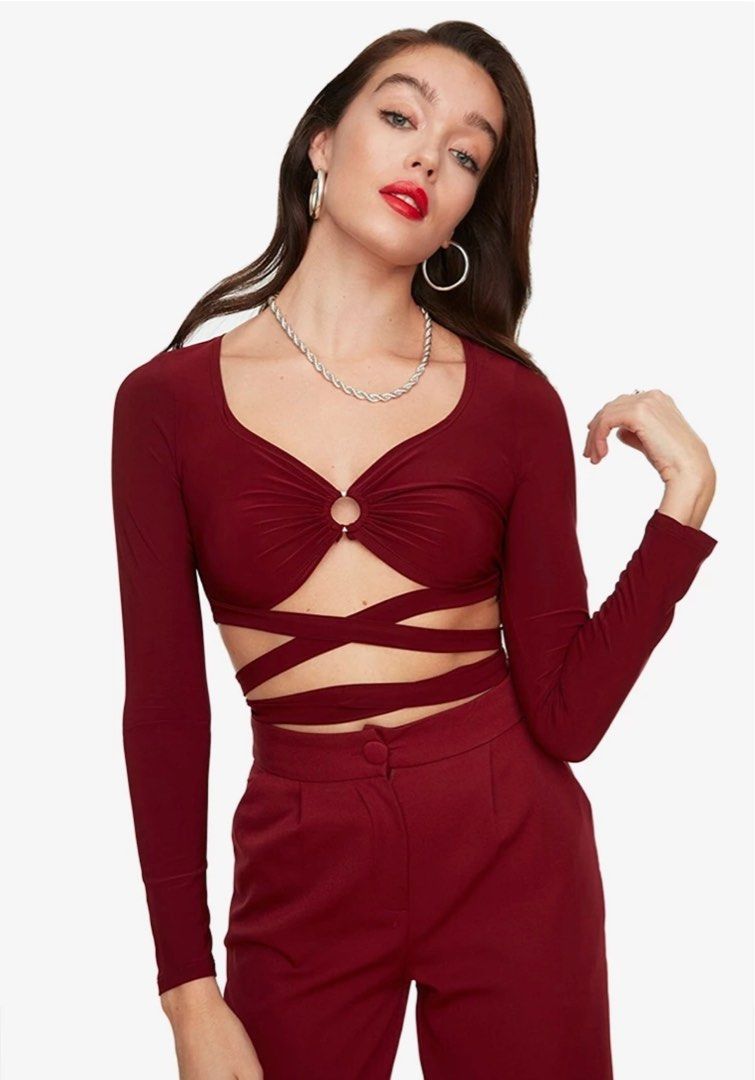 Red Strappy Crop Top, Women's Fashion, Tops, Blouses on Carousell