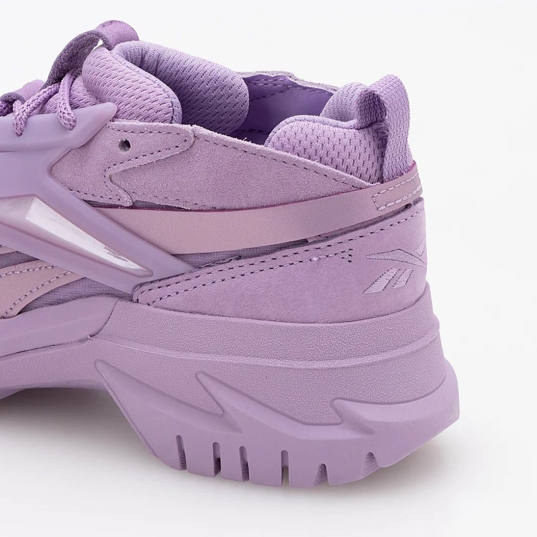 Reebok x Cardi B V2 Club C, Women's Fashion, Footwear, Sneakers on ...