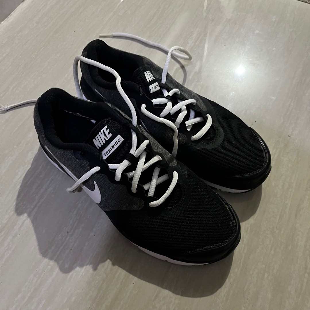 Same day sales delivery shoes