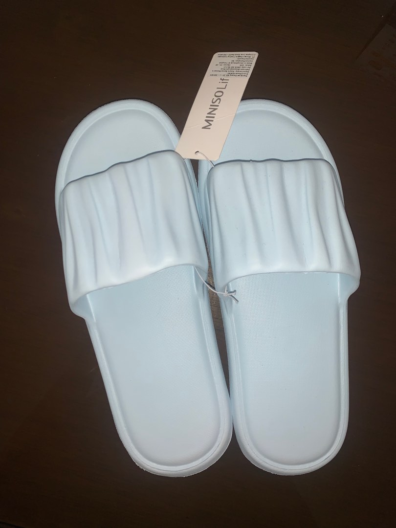 Sandal miniso sales slip on
