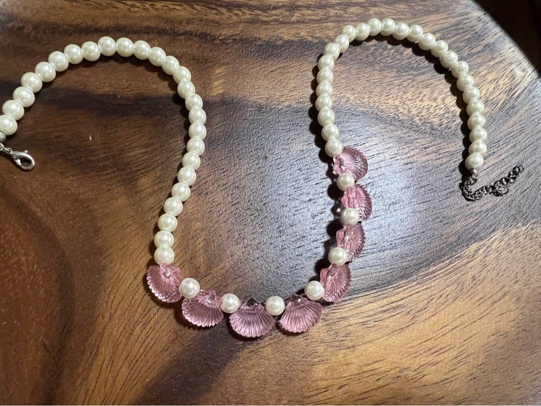 Cute seashell necklace outlet