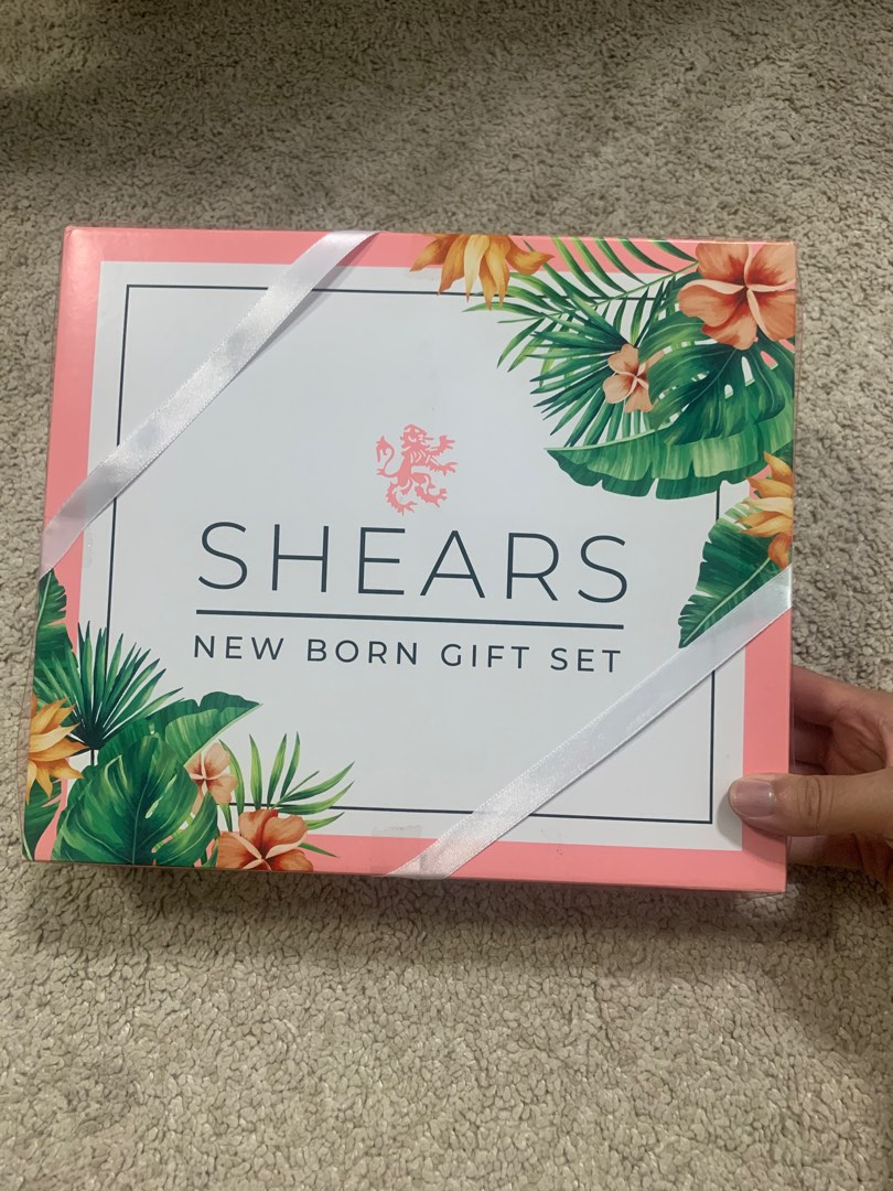 Shears New Born Clothes Gift Set, Babies & Kids, Babies & Kids Fashion on Carousell