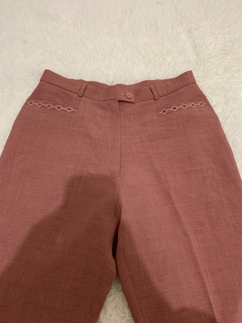 size 30 | light pink trouser (Category: Other Bottoms) located in Kawit. Submitted by aedeclutter (Listing ID 1265498847, Image 2). Description: • on hand & ready to ship • no flaws mode of payment: • gcash mode of shipment: • shopee (for checkout only): ₱38 shipping fee • lalamove: si buyer ang magbbook, magsend lang ako details ko.