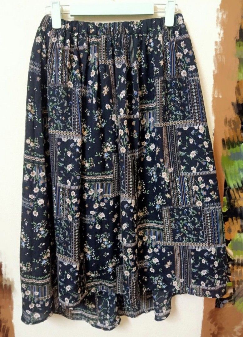 Chicwish Maxi Skirt, Women's Fashion, Bottoms, Skirts on Carousell