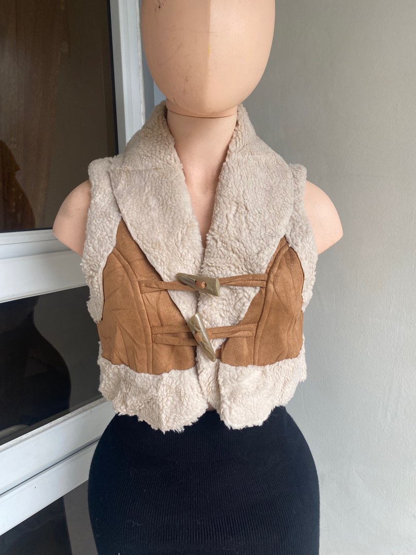 Suede vest, Women's Fashion, Coats, Jackets and Outerwear on Carousell