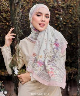 Tudung ruffle
