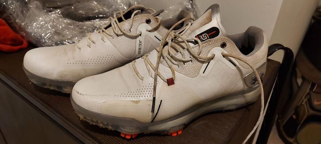 Size 13 under armour golf shoes deals
