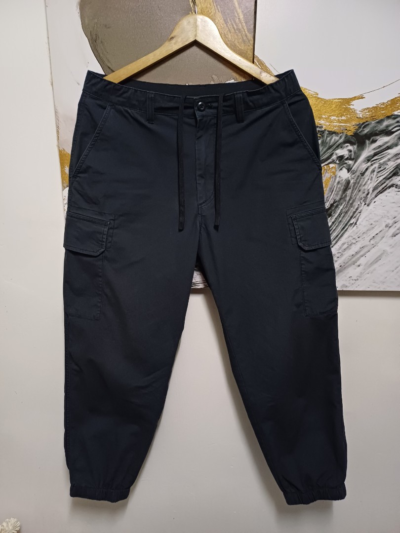 UNIQLO 6POCKETS, Men's Fashion, Bottoms, Joggers on Carousell