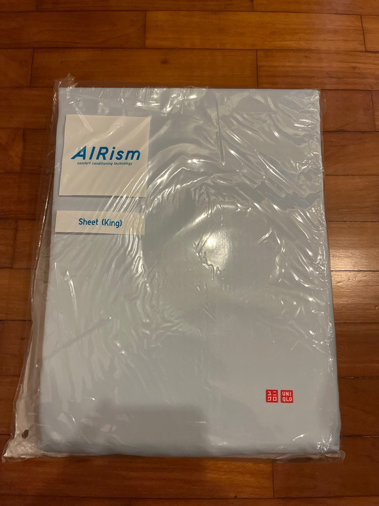 Uniqlo Airism Bedsheet King, Furniture & Home Living, Bedding & Towels