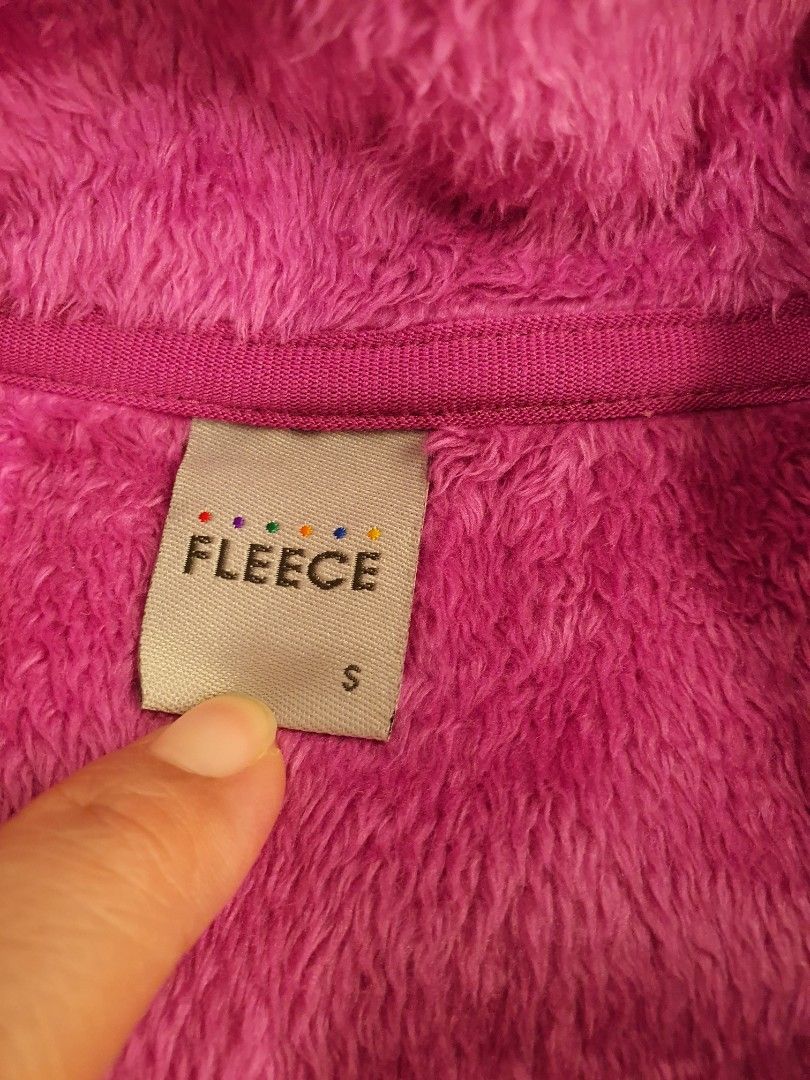 Fuzzy sales uniqlo jacket