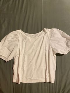 Uniqlo top