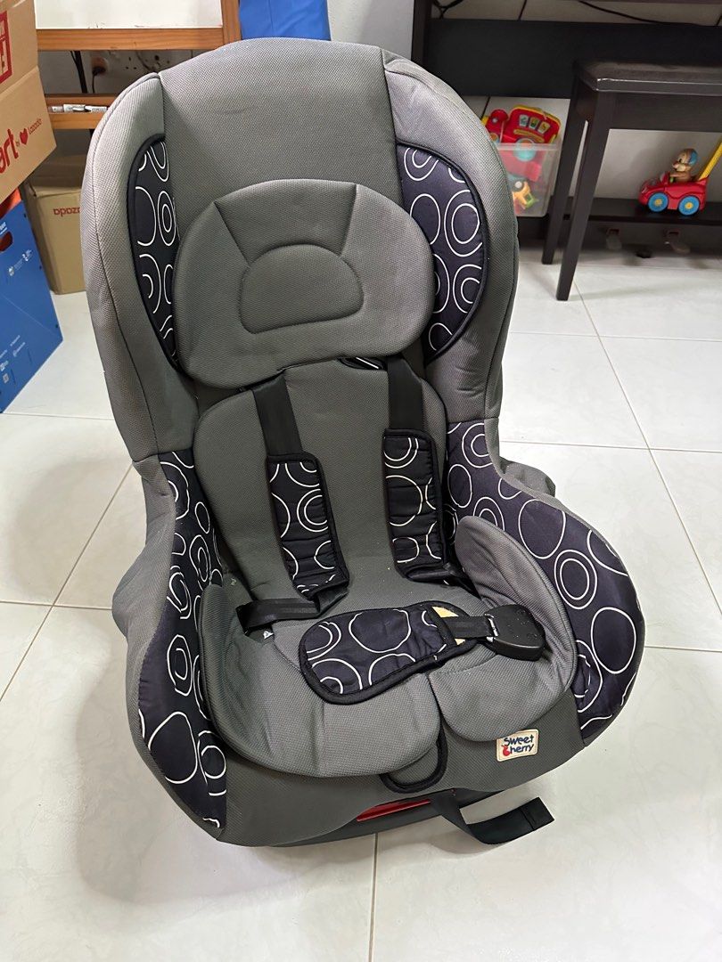 Used baby car seat Babies Kids Going Out Car Seats on Carousell