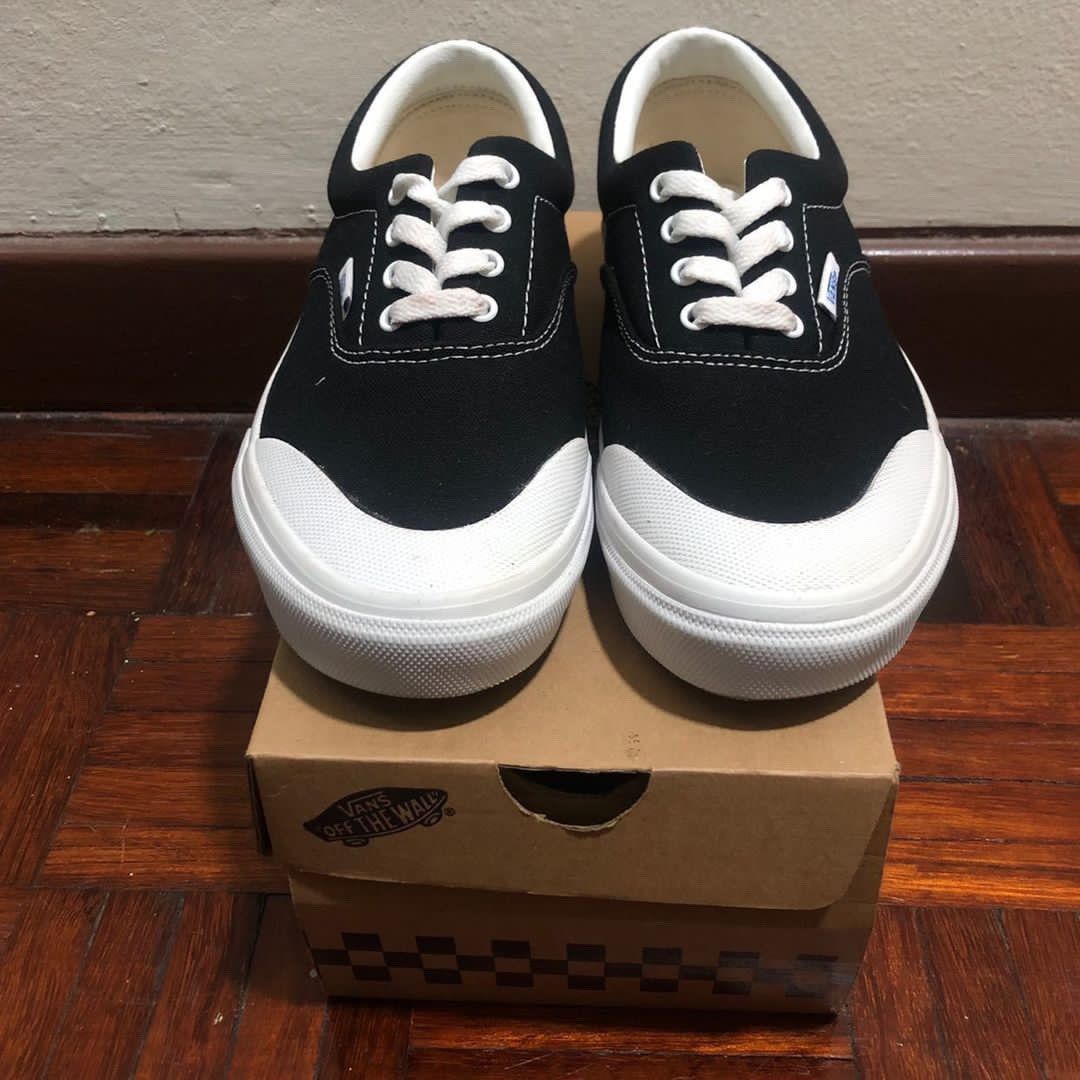 Vans era half moon japan hot sale