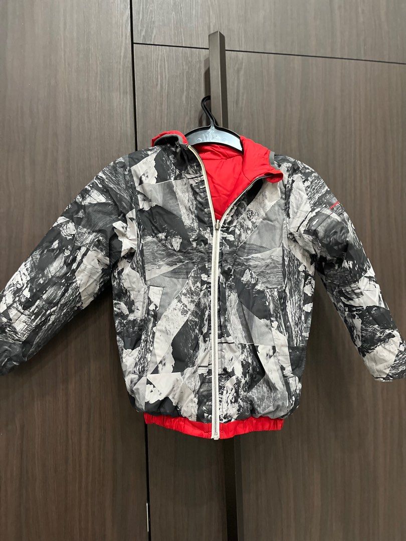 Winter Jacket (Category: Babies & Kids Fashion) located in Singapore. Submitted by twinkel (Listing ID 1265385666, Image 2). Description: Winter Jacket for boy (Good for 6-8years old, up to 130m) Red/Grey design reversible In Good Condition .