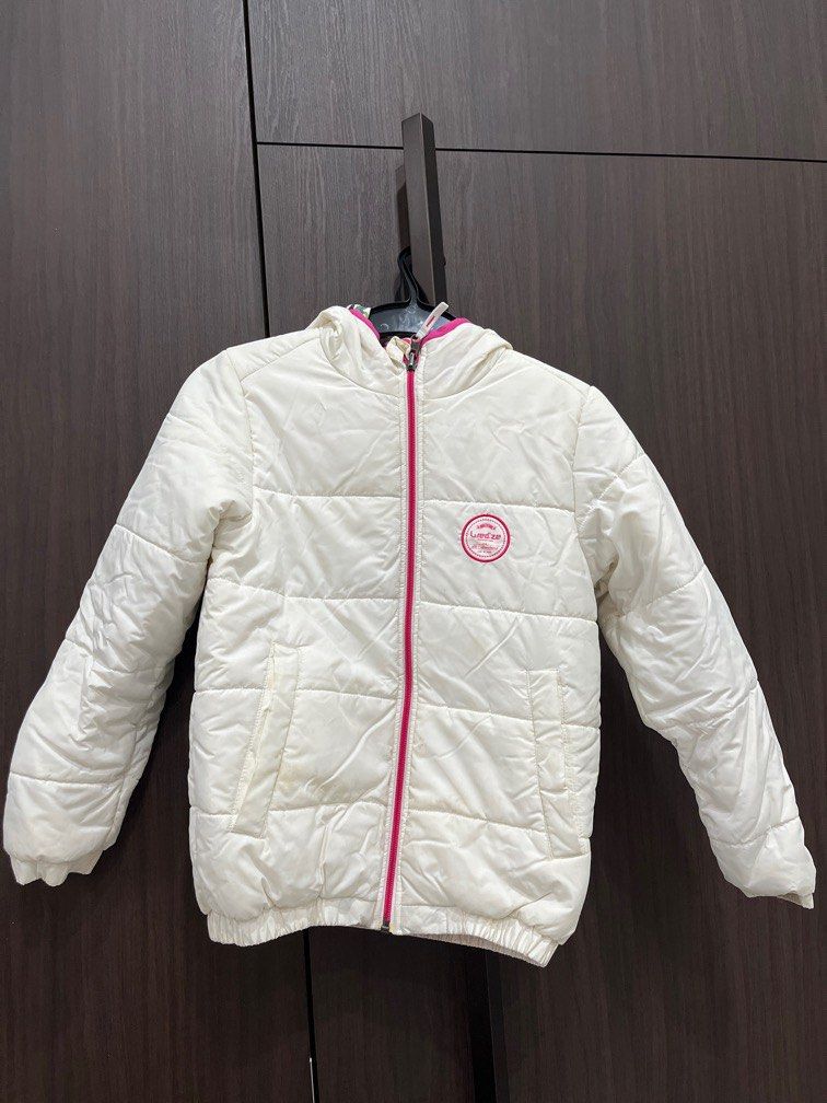 Winter Jacket (Category: Babies & Kids Fashion) located in Singapore. Submitted by twinkel (Listing ID 1265390501, Image 1). Description: Winter Jacket for Girl (Good for 8-12yrs) Reversible sides (white/polka dot pink design) .
