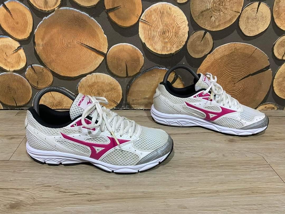 Mizuno hotsell maximizer 20