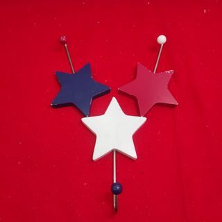 Wooden star wall cloth hook for 75 each *R38