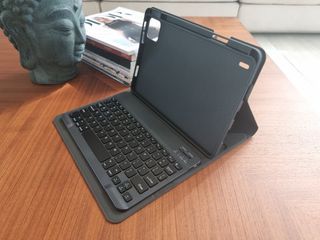 Xiaomi MiPad 6 / Xiaomi MiPad 6 Pro Smart Wireless Bluetooth Keyboard Case with Pen Holder (Black) Mi Pad 6 / Mi Pad 6 Pro / Pad 6 / Pad 6 Pro