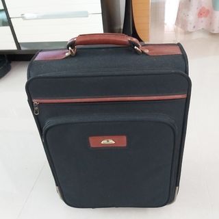 （分類：）位於 。 由 simonswma 提交（商品編號 1265569935，圖片 1）。簡介： 。