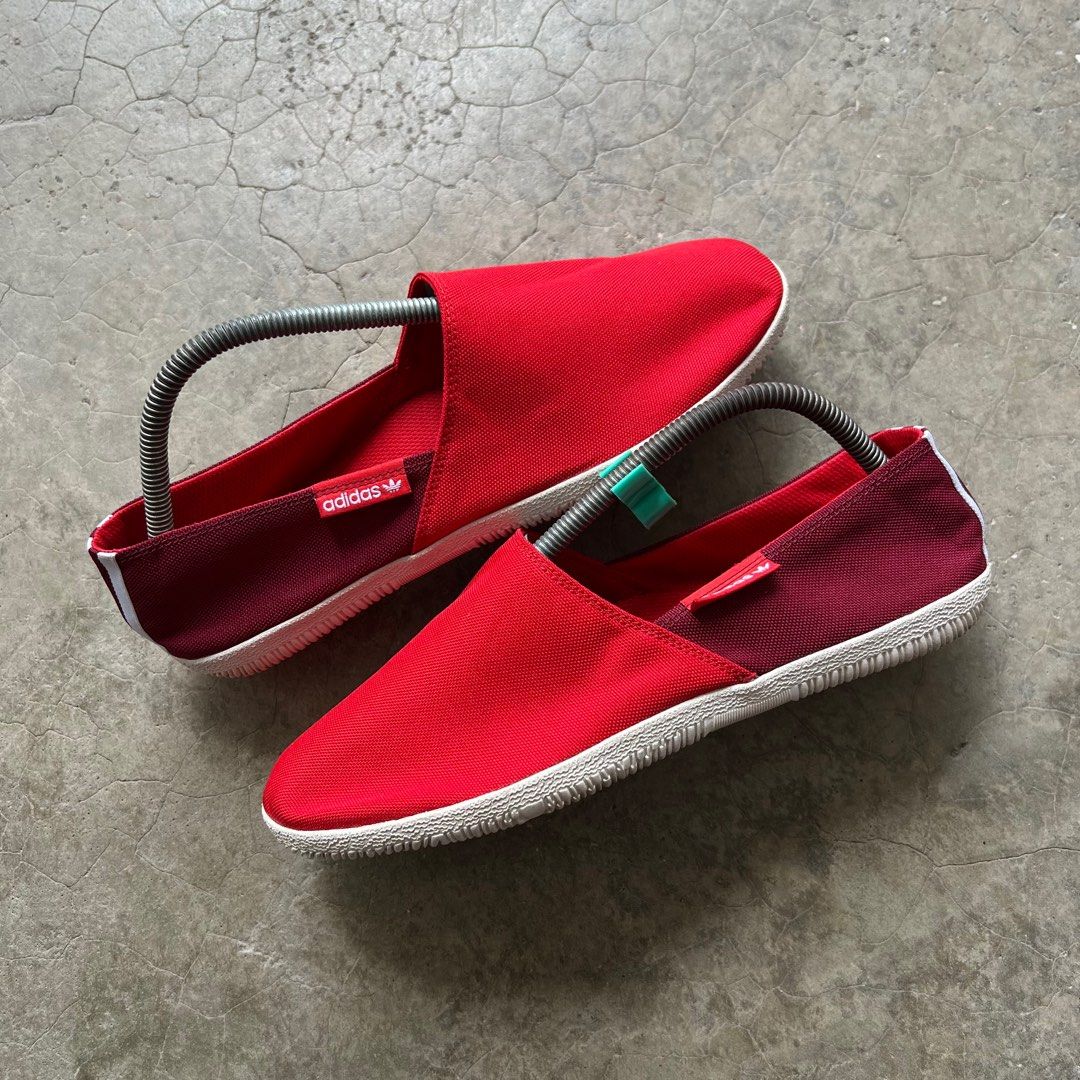 Adidas slip on sales red