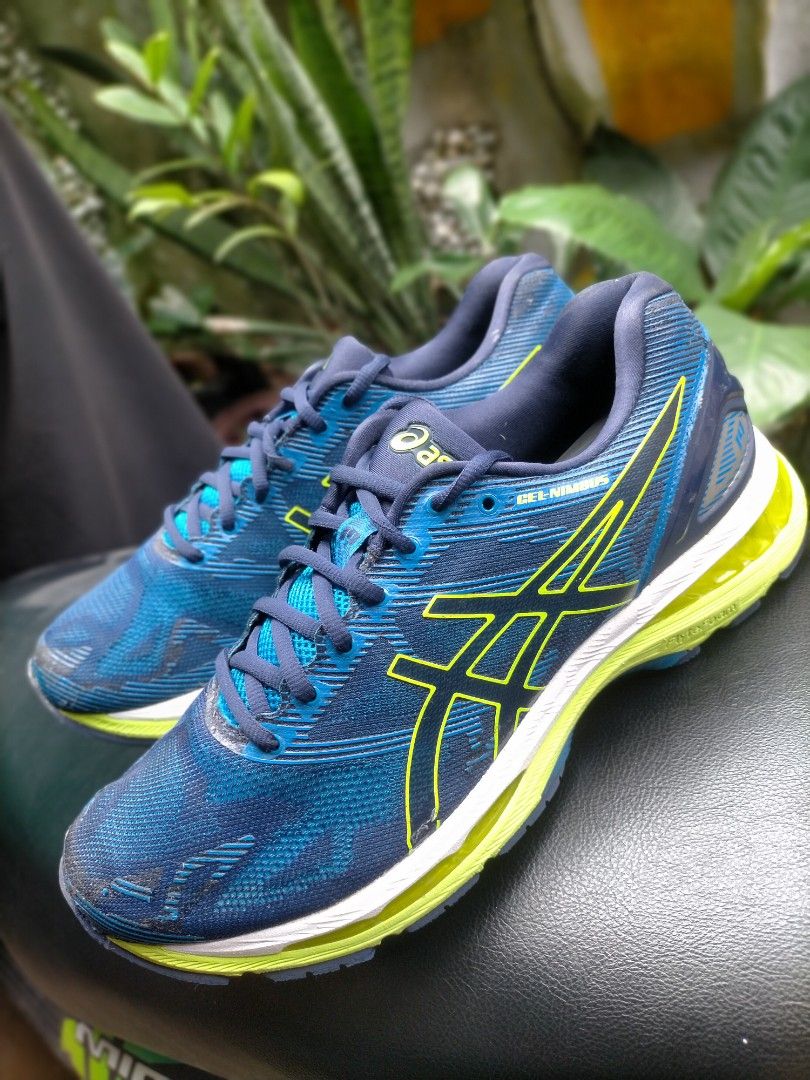 8.5 MEN Asics Gel Nimbus 19
