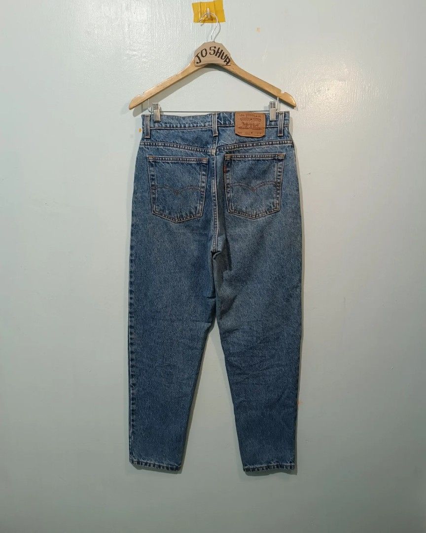 90 s levis 521 tapered fit womens