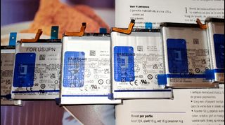 （分類：）位於 。 由 multilingualmobilefix 提交（商品編號 1265719301，圖片 1）。簡介： 。