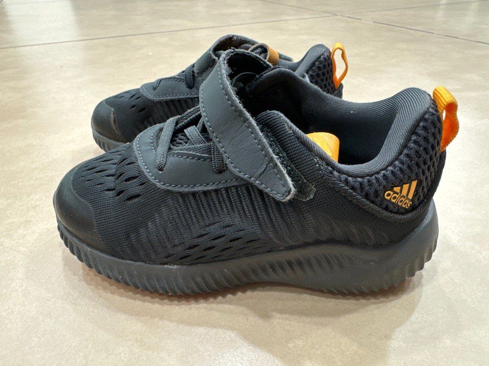 Adidas kid top shoes uk