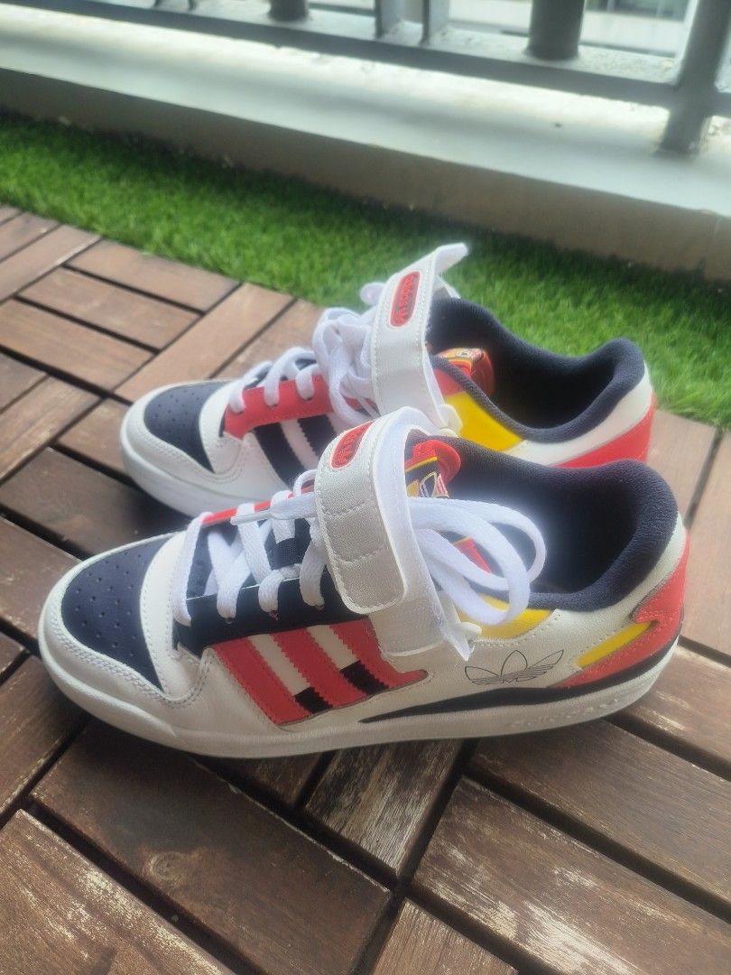 Adidas Originals Forum Low in white with block colours Women s Fashion Footwear Sneakers on Carousell