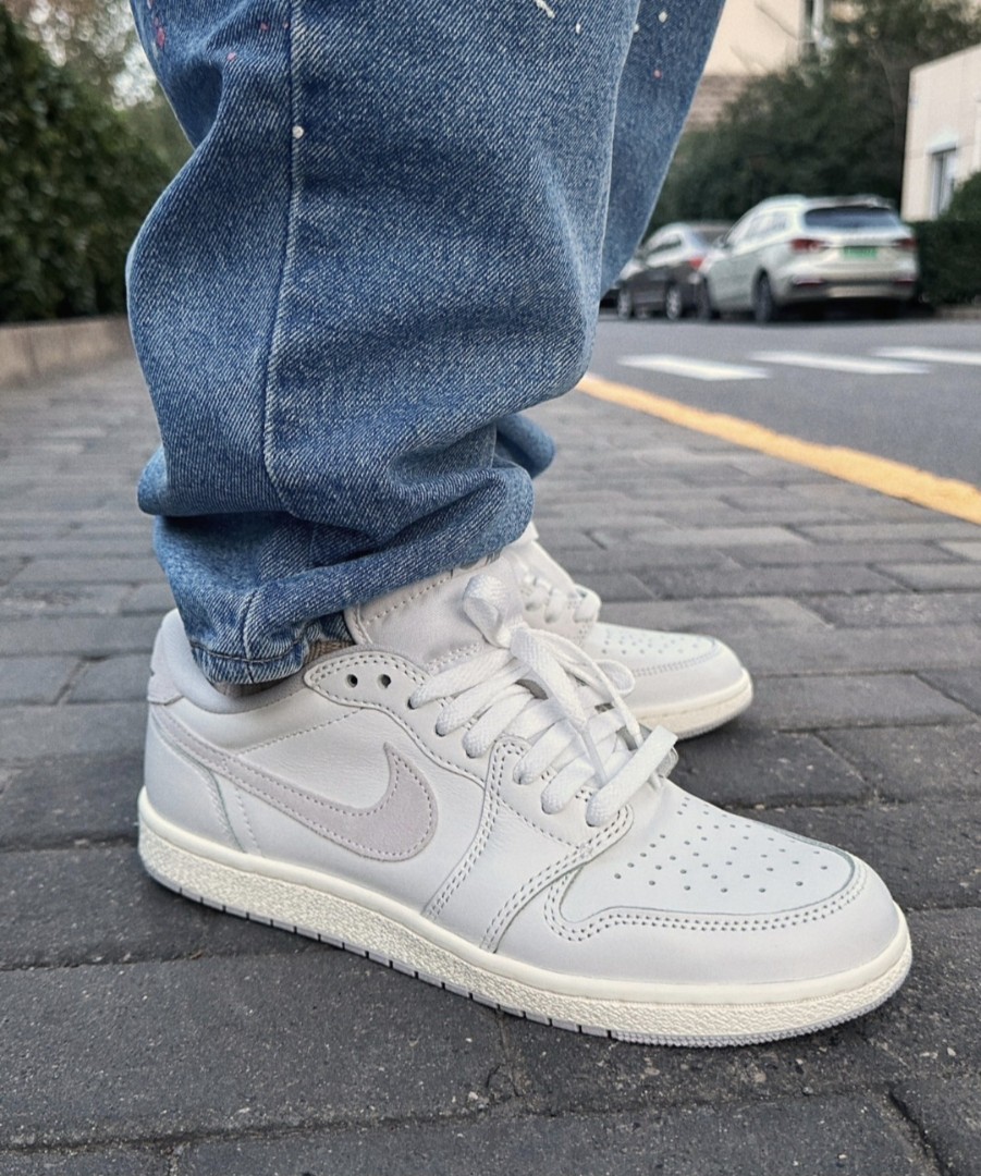 PRE ORDER ] AJ1 LOW OG 85 NEUTRAL GREY   , Men's Fashion, Footwear ...