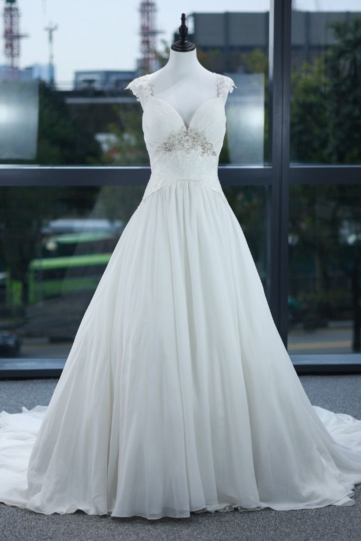 Chiffon ball sales gown wedding dress