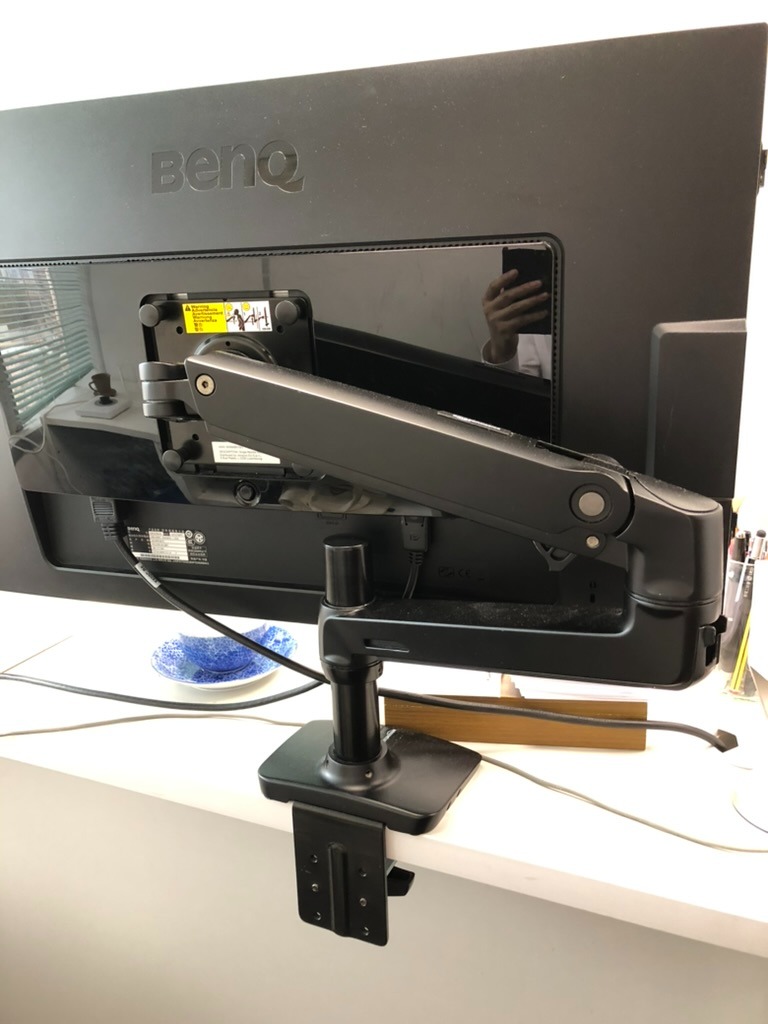 AmazonBasics Desk Monitor Mount, 電腦＆科技, 電腦周邊及配件, 其他 Carousell