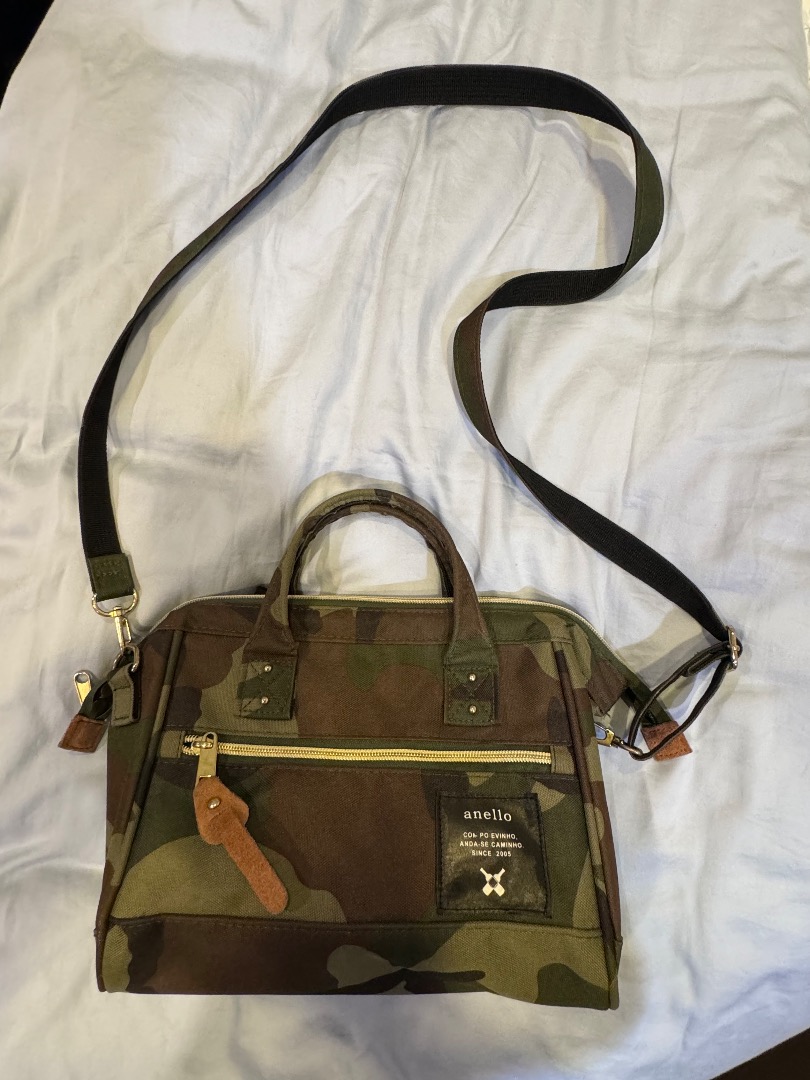 Anello small sling bag