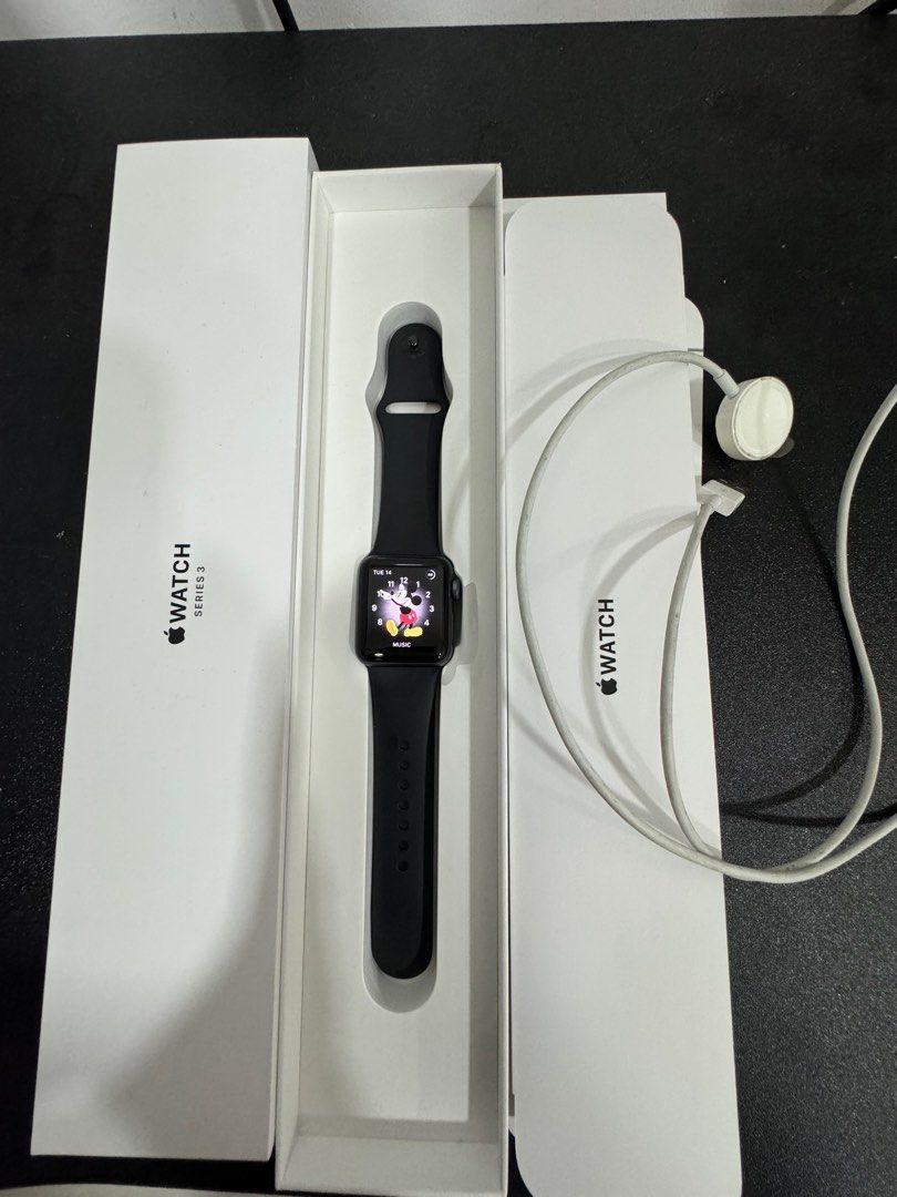 Apple Watch Series 38mm Space Gray Aluminium Black Sport GPS