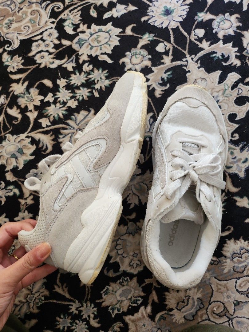 art ee7238 white sneakers Women s Fashion Footwear Sneakers on