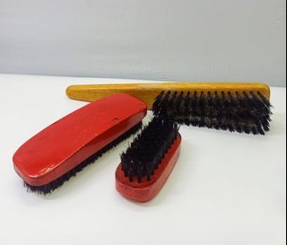 Assorted Vintage Shoehorn cleaning brushes take all for 125 *R96