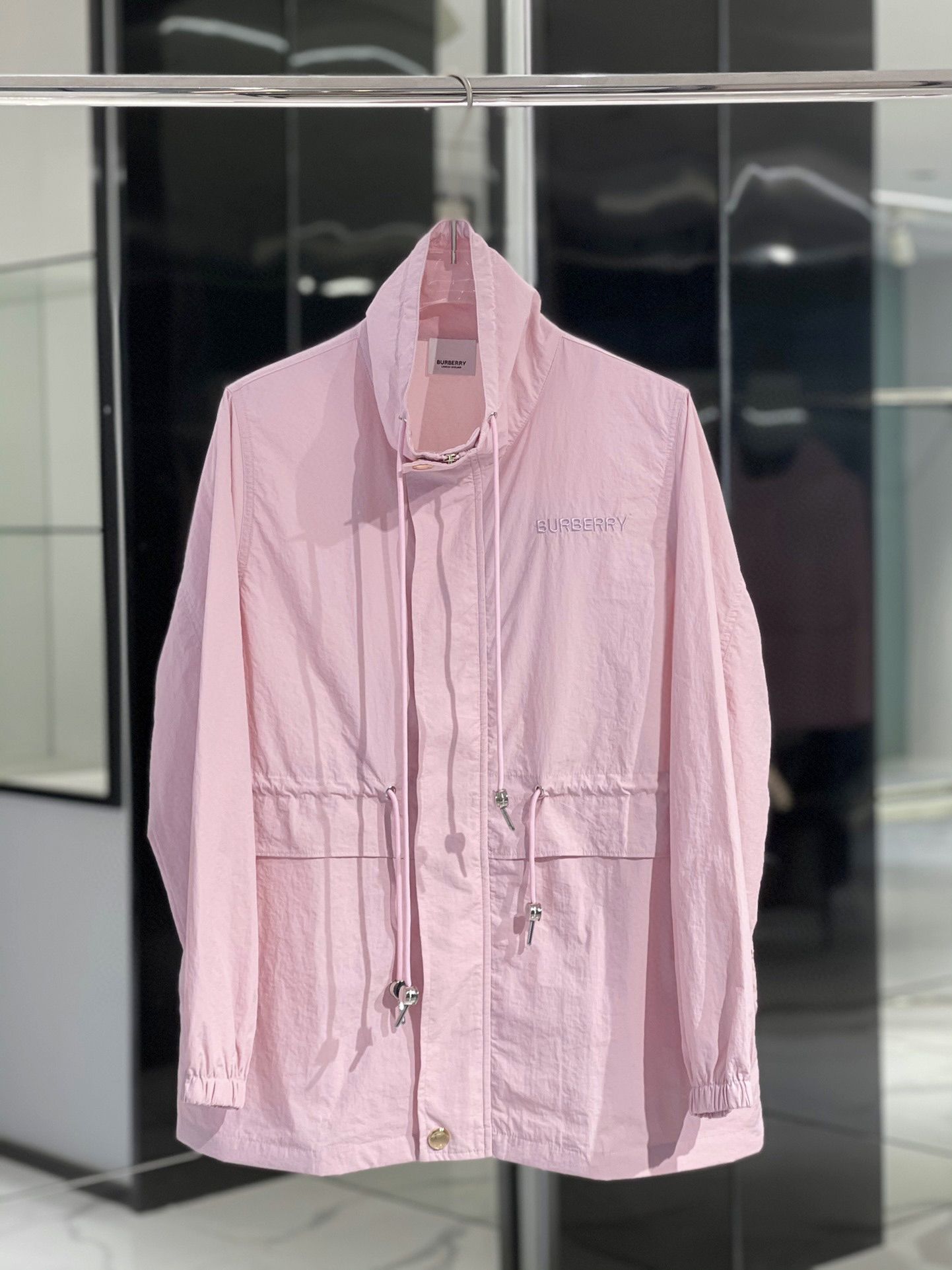 Light pink burberry jacket best sale