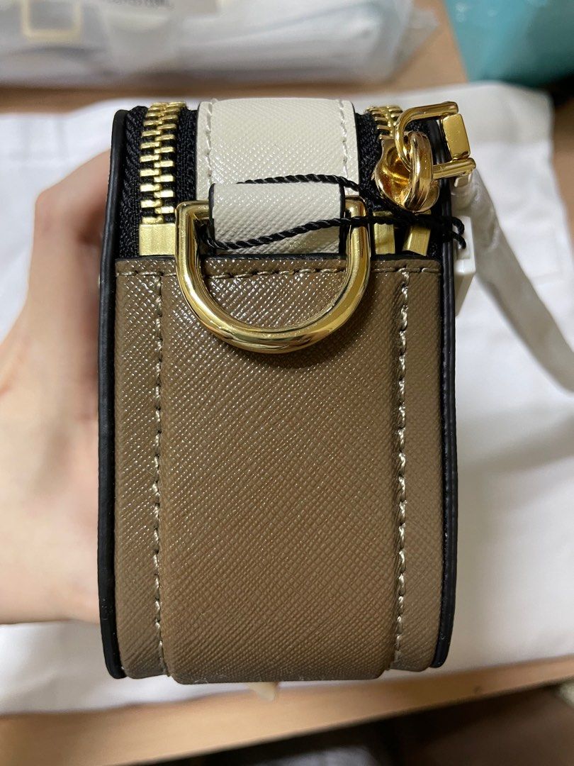 Authentic Marc Jacobs The Snapshot French Grey Multi Women s Fashion Bags Wallets Cross body Bags on Carousell