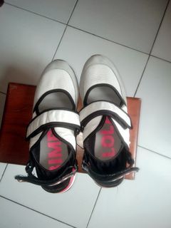 Bimba Y Lola shoes
