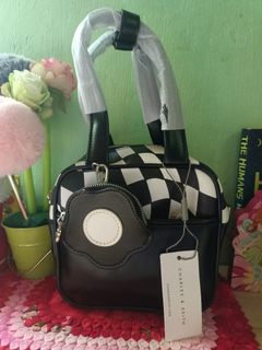 (Category: ) located in . Submitted by baggeliaph_25 (Listing ID 1265542216, Image 1). Description: .