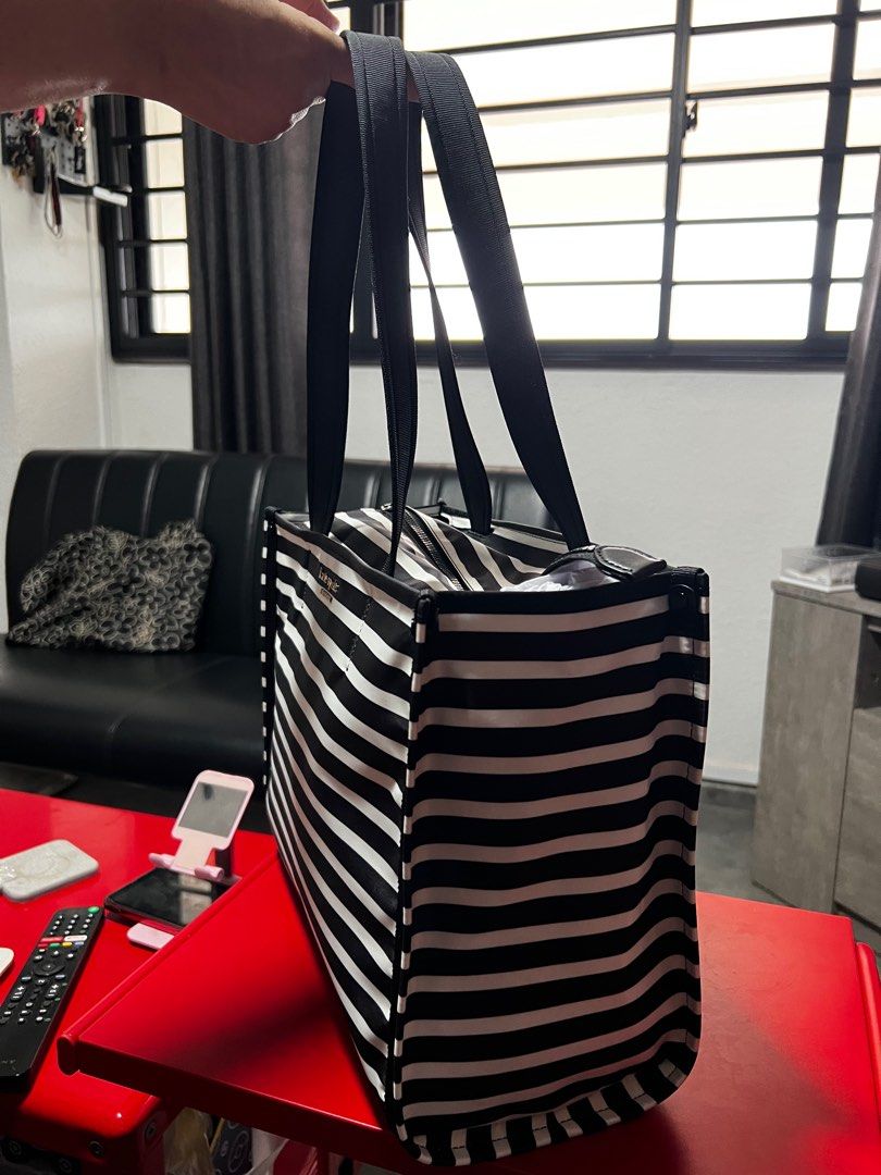 Medium nylon tote discount bag
