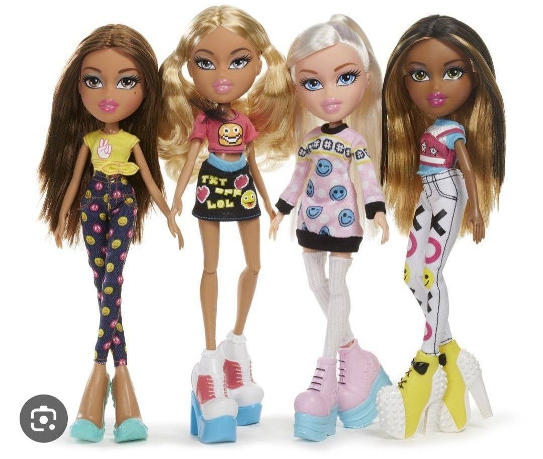 Selfie snap bratz doll hotsell