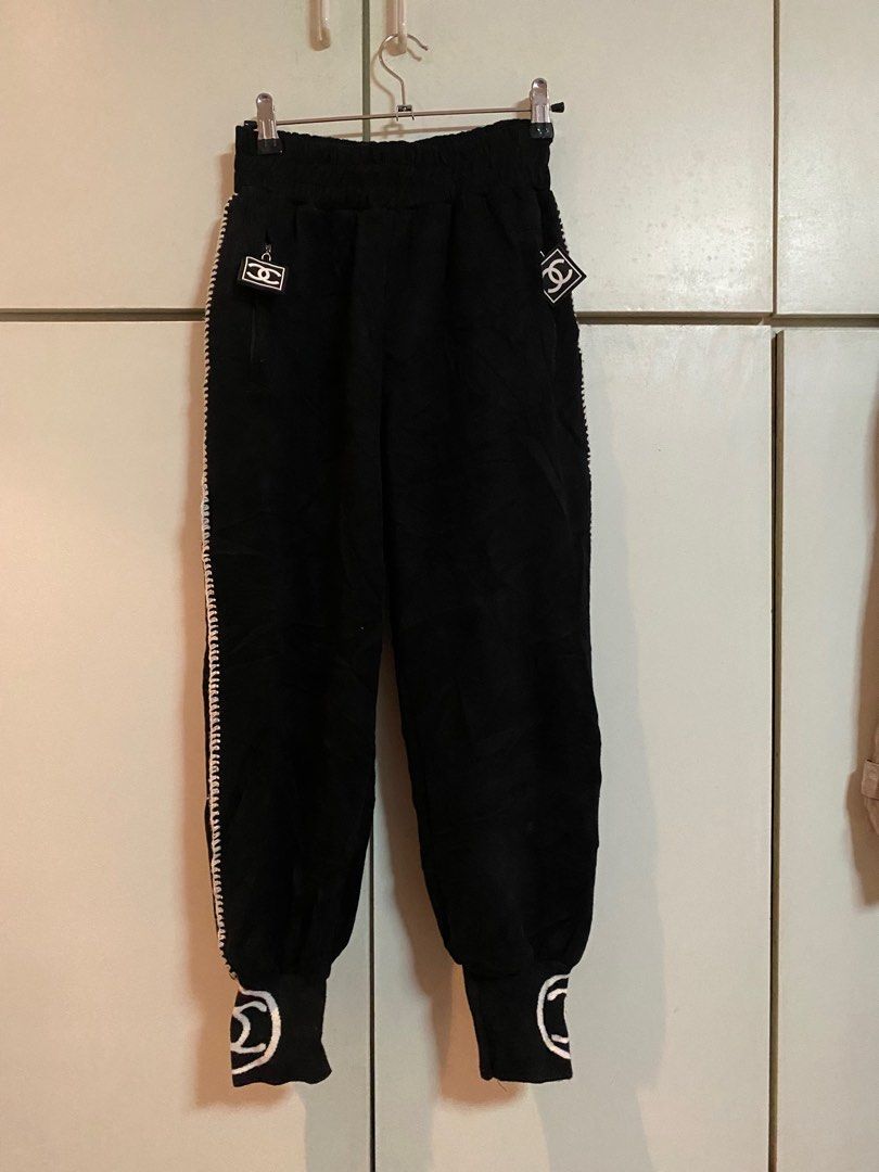Chanel joggers outlet