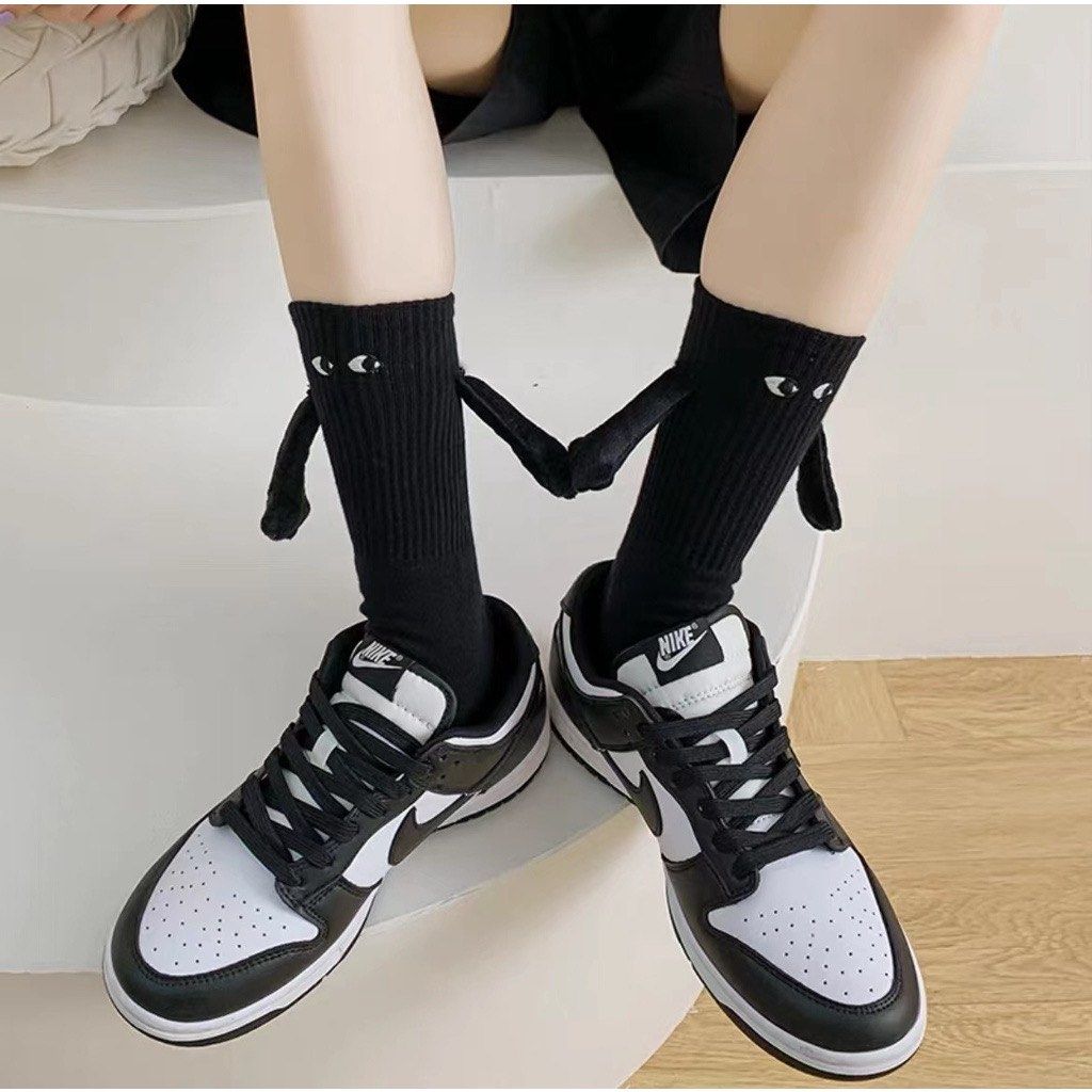 couples holding hands socks magnet personality stereoscopic doll cute ...