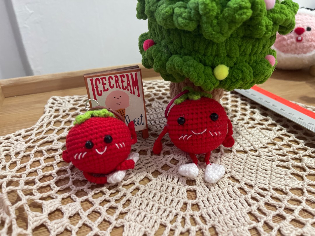Crochet Tomato keychain, Hobbies & Toys, Stationery & Craft, Handmade