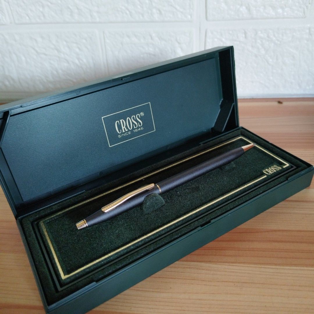 Rare Cross Century Classic black (Category: Stationery & School Supplies) located in Daet. Submitted by fryzoneshop (Listing ID 1265557822, Image 1). Description: Cross Century Classic Pen Mint Condition MOD flash c/o buyer MOP BDO BPI GCASH MAYA.