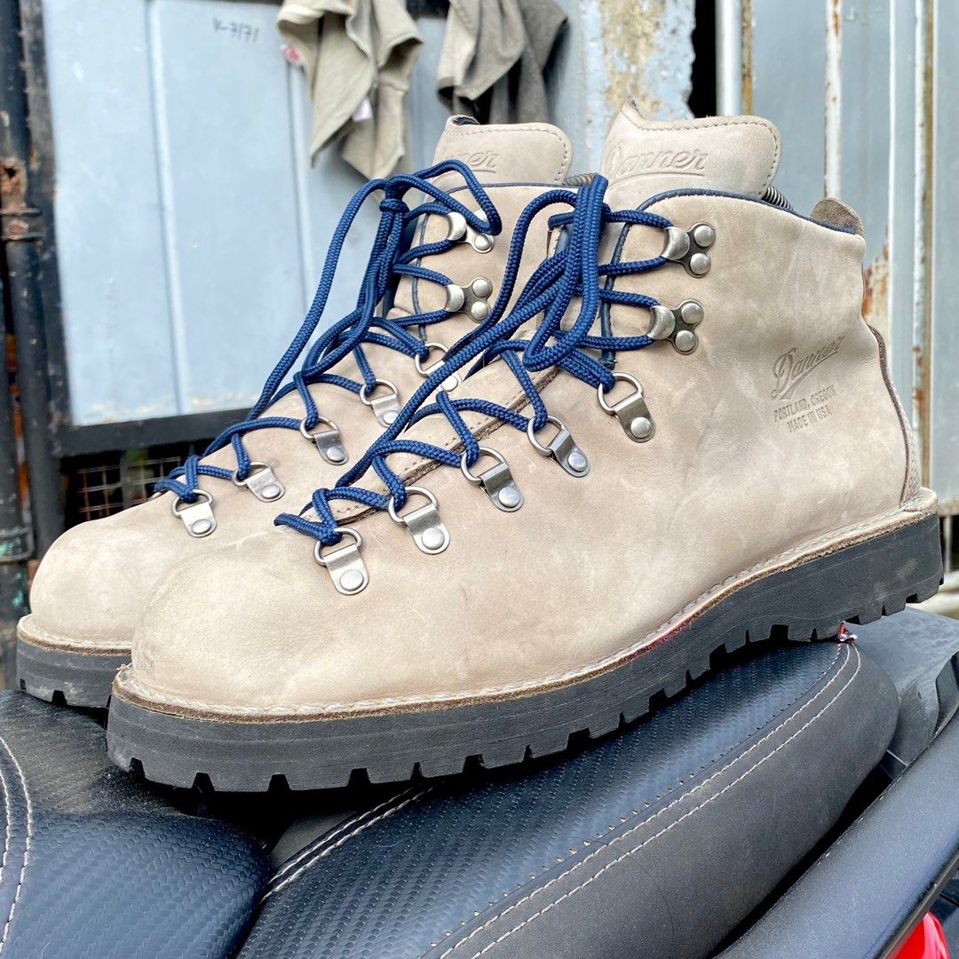 Danner mountain light deals dryden