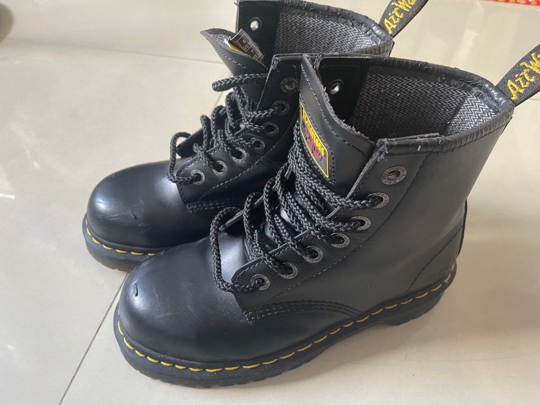Dr martens industrial 750 outlet